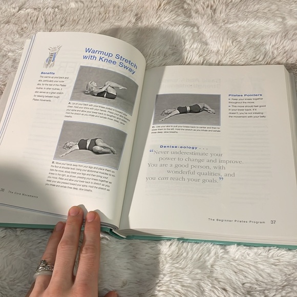 Pilates Hardback Exercise Fitness Workout Plan Book! EUC! Body Makeover! Health! - Picture 7 of 11